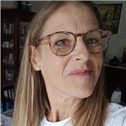 Offro lezioni private in presenza e online di inglese, francese, italiano a studenti di qualunque età.